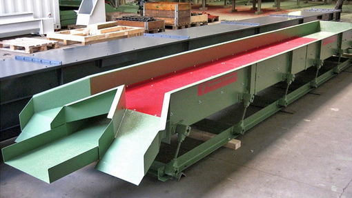 Vibrating screens - to transport and screen wood chips, sawdust or cross cuts